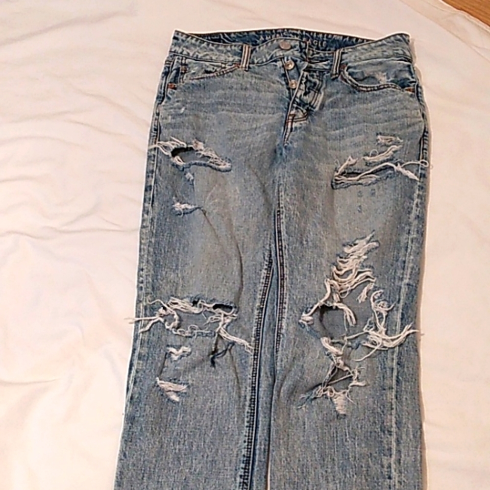 AMERICAN EAGLE 'TOM GIRL' DISTRESSED SKINNY JEANS W/ BUTTON FLY